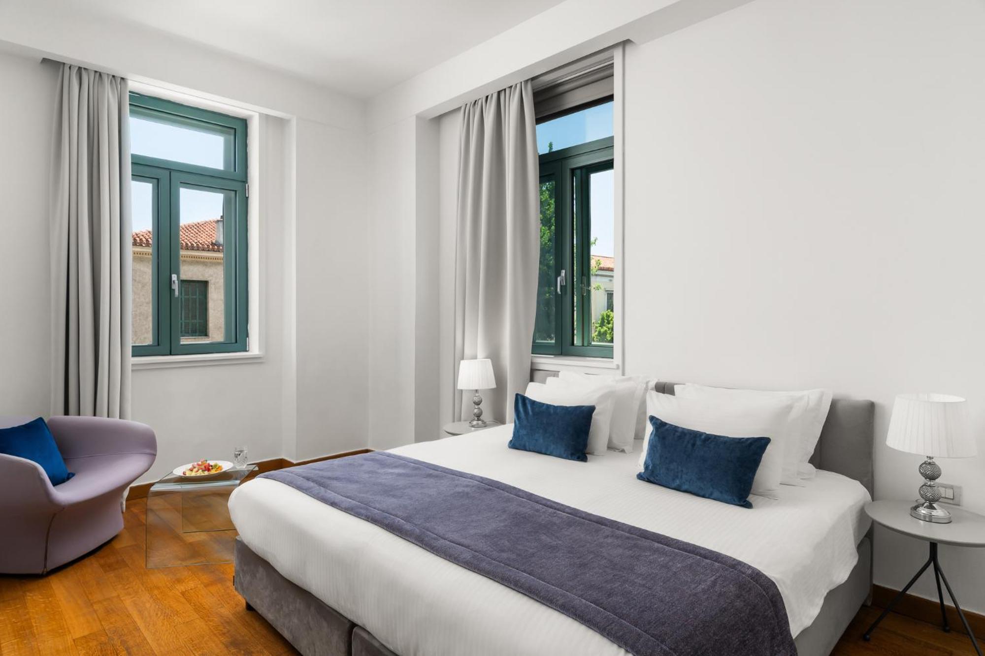 Athenaeum Eridanus Luxury
